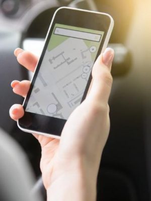 A Prefeitura Municipal de Coari proibiu a prestação de serviço de transporte na cidade por aplicativos ao instituir a Lei Delegada nº 013, no último dia 27 de janeiro — decisão considerada inconstitucional pelo Ministério Público do Estado do Amazonas (MPAM). Para reverter o cenário, a 1ª e 2º Promotorias de Justiça emitiram recomendação conjunta solicitando a adequação dos termos da lei ao entendimento estabelecido pelo Supremo Tribunal Federal (STF) e à Lei n.º 13.640/2018.
